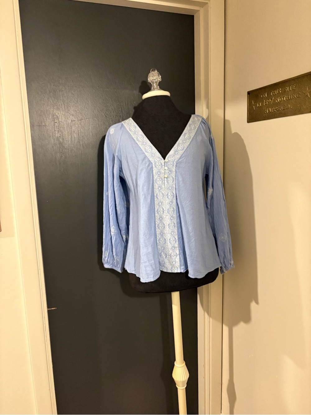Zara Pale Blue V-Neck Embroidered Blouse with Puff Sleeves 💜